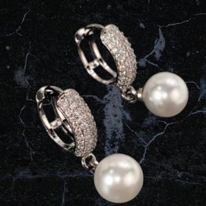 Vintage Elegant Freshwater Pearl Drop 925 Silver Plated Earrings.